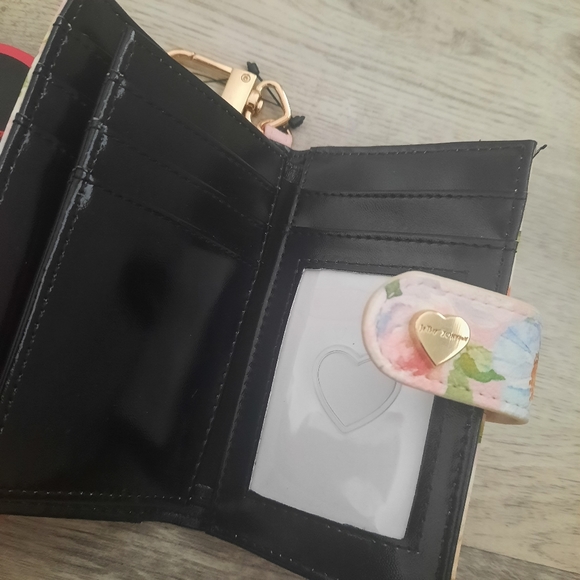 Betsey Johnson Keychain Wallet - Picture 6 of 7